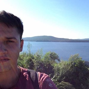Владимир Ли