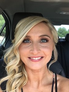 Lindsey Singleton
