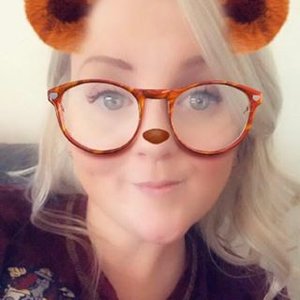 Lindsay Campbell