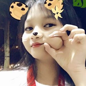 Ngọc Uyên Hoàng Thị