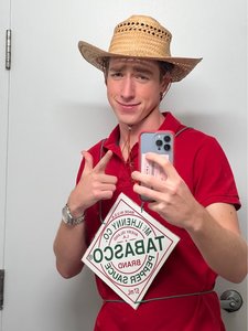 Alistair Xhayet