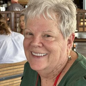 Linda Seay