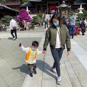 Tong Yan