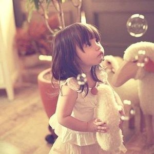 Dora Chen